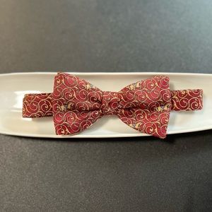 BeauTie LTD Vermont Bow Tie, Red Gold Horse Swirl. Adjustable. 100% Silk.